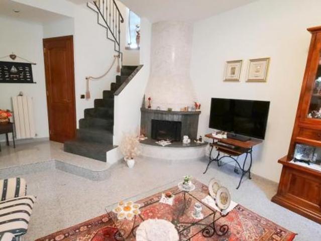 Villa Indipendente in vendita a Asciano, Toscana