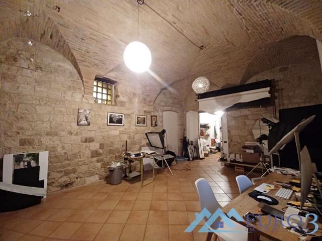 Ufficio in affitto a Marche, Ascoli Piceno