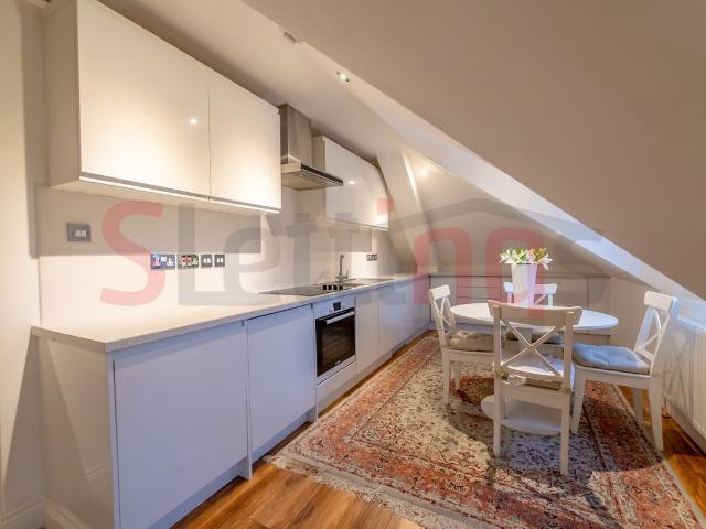 Apartment for rent in Broadfields, Greater London