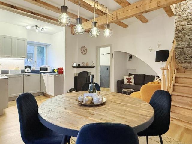 Haus kaufen in Ascona, Distretto di Locarno
