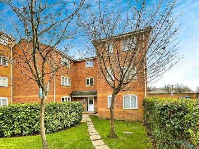 House for sale in Aldershot, Hampshire