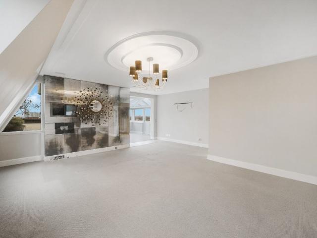 Apartment for rent in St. John's Wood, Greater London