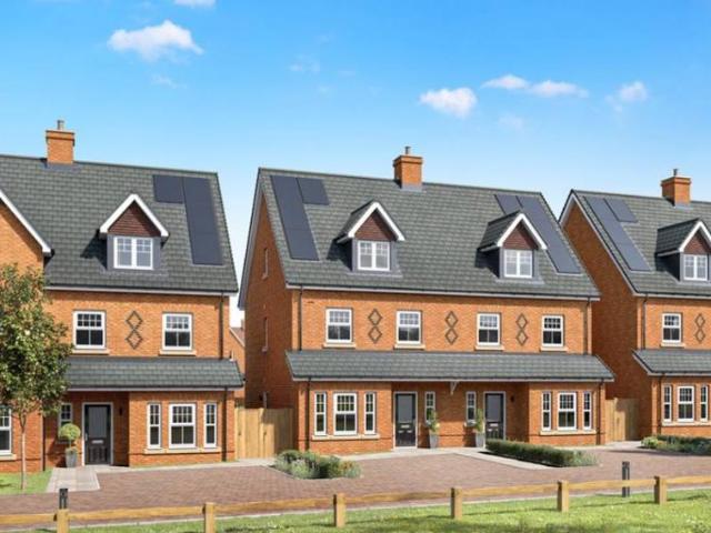 Property for sale in Sunninghill and Ascot, Ascot