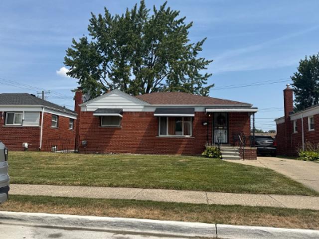 House for sale in Eastpointe, Michigan