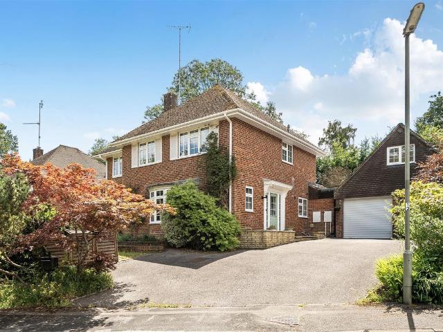 House for rent in Fole, Surrey
