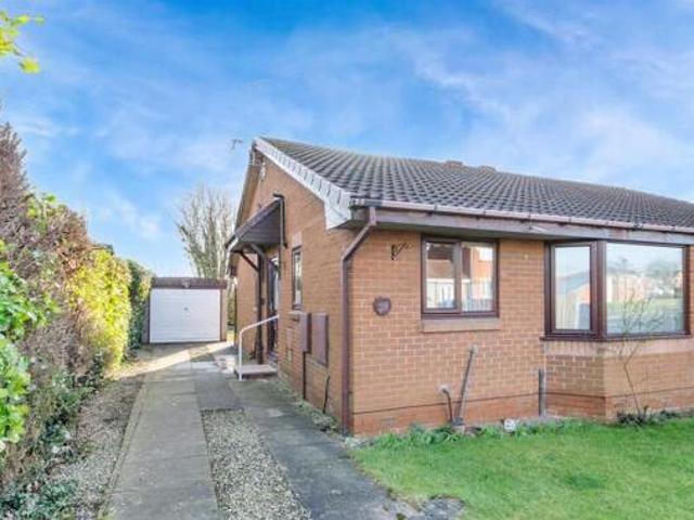 House for sale in Warmsworth, South Yorkshire
