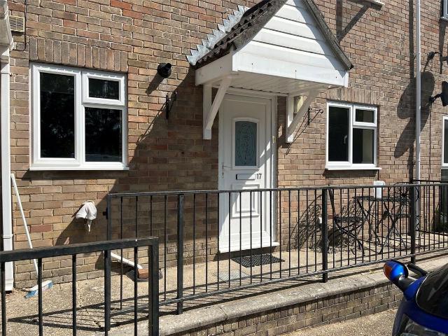 Apartment for rent in Chard Town, Chard