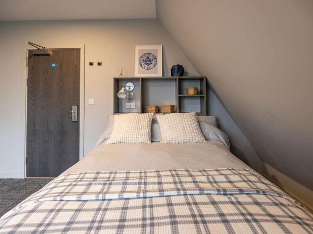 Studio for rent in Westborough