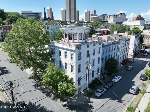 Condo for sale in Albany