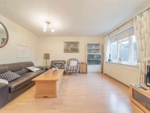 House for rent in Merry Hill, Hertsmere