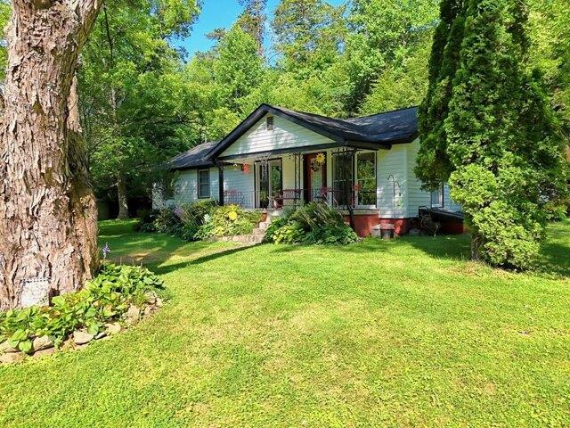 House for sale in Blue Ridge