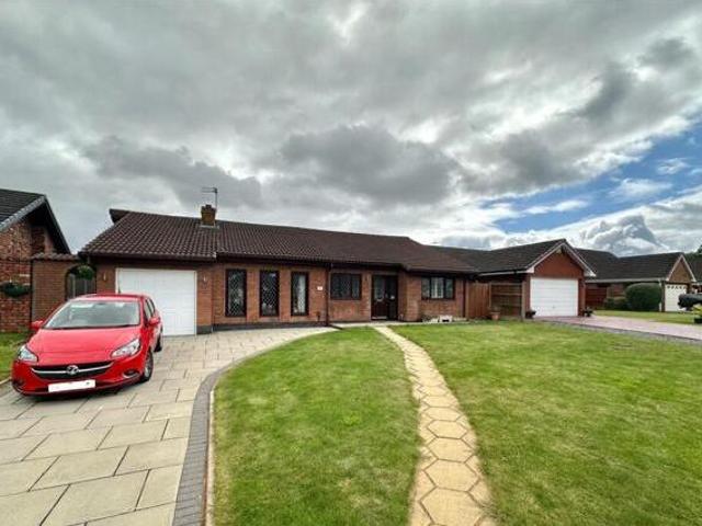House for sale in Widnes, Liverpool City Region