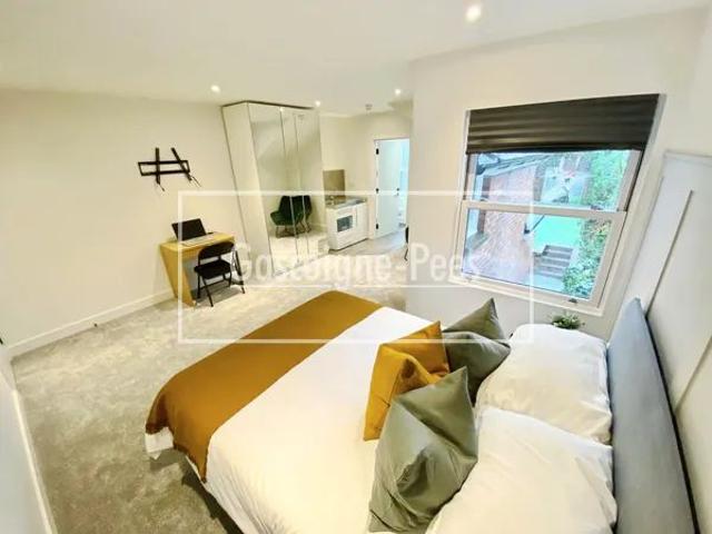 Studio for rent in Aldershot, Rushmoor