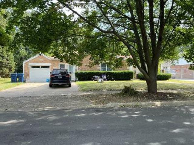House for sale in Waukegan, Illinois