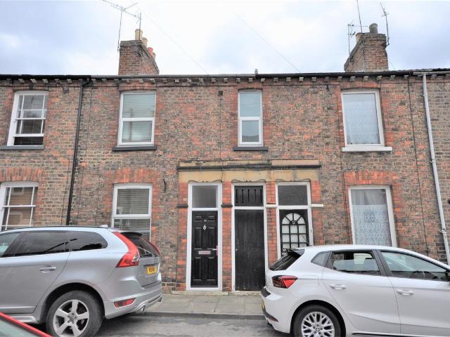 House for rent in Leeman Road, York