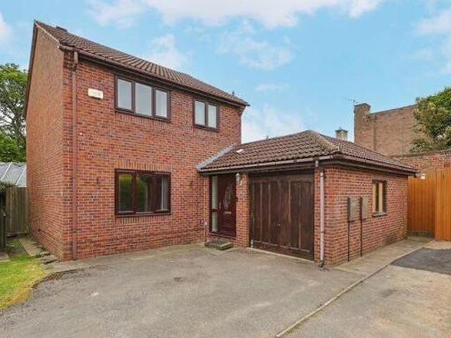 House for sale in Loundsley Green, East Midlands