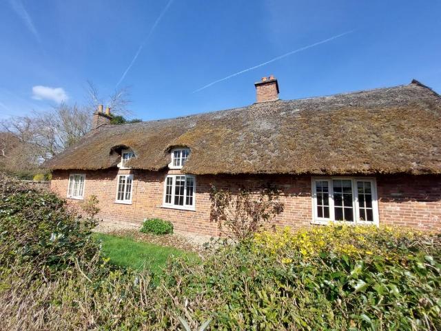 House for rent in Froggatt, East Midlands