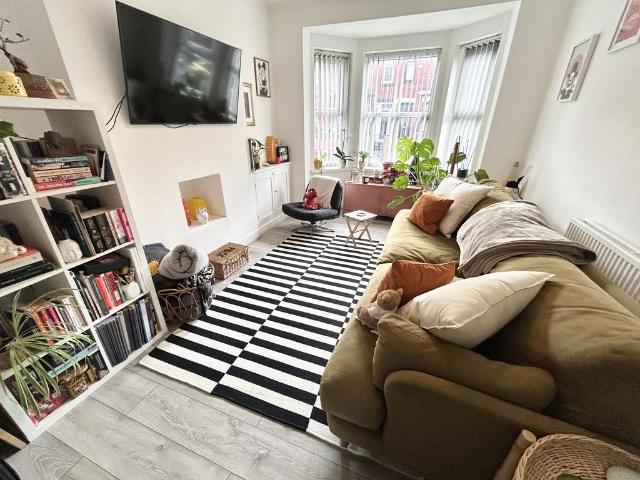 House for rent in Barton upon Irwell, Salford