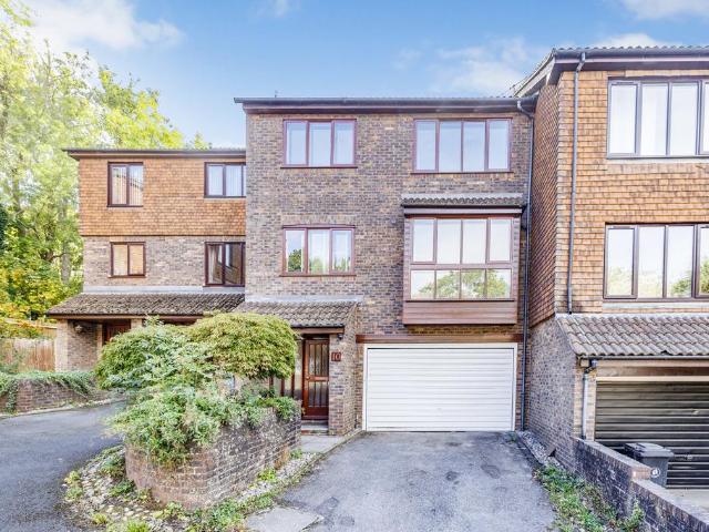 House for rent in London Borough of Hillingdon, Greater London