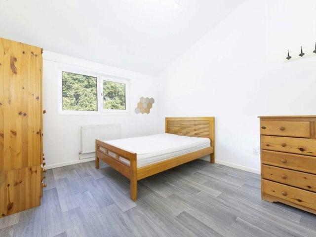 Apartment for rent in Archway, Cat Hill