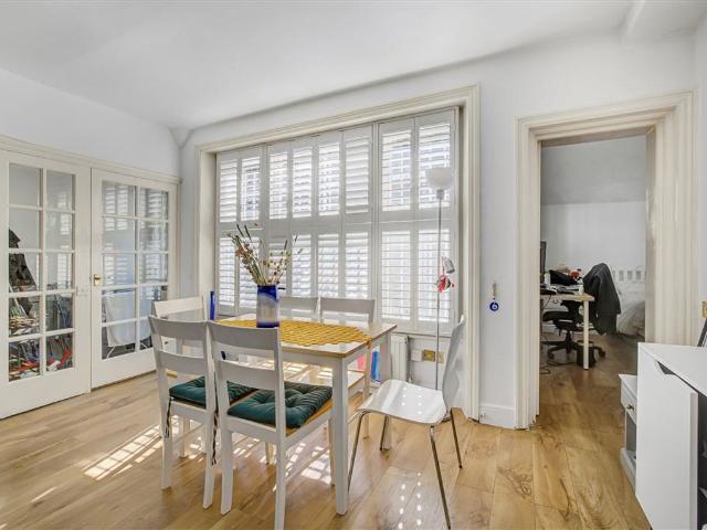 Apartment for rent in South Kensington, Greater London