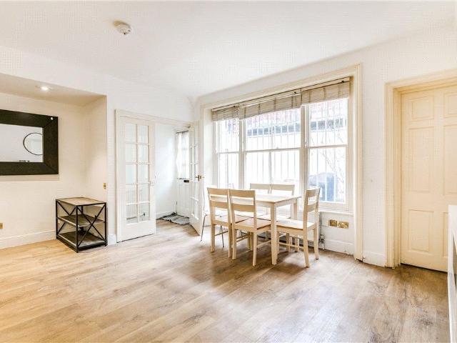 Apartment for rent in South Kensington, Greater London