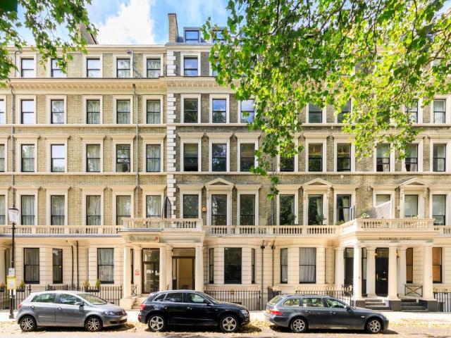 Apartment for rent in South Kensington, Greater London