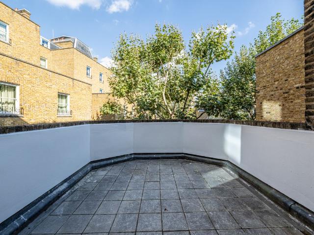 Apartment for rent in South Kensington, Greater London