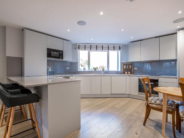 Apartment for rent in Westminster, Victoria