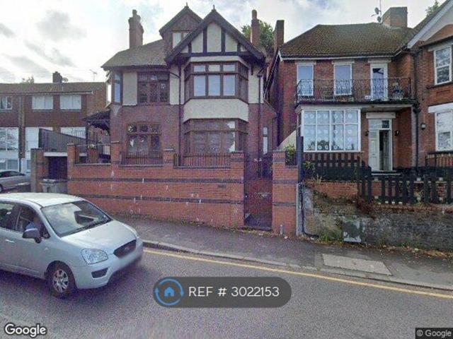Studio for rent in Farley Hill, Spring Park