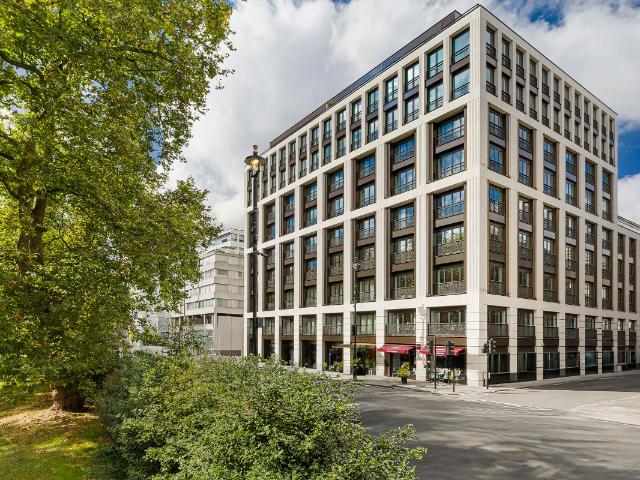 Apartment for rent in Mayfair, Greater London