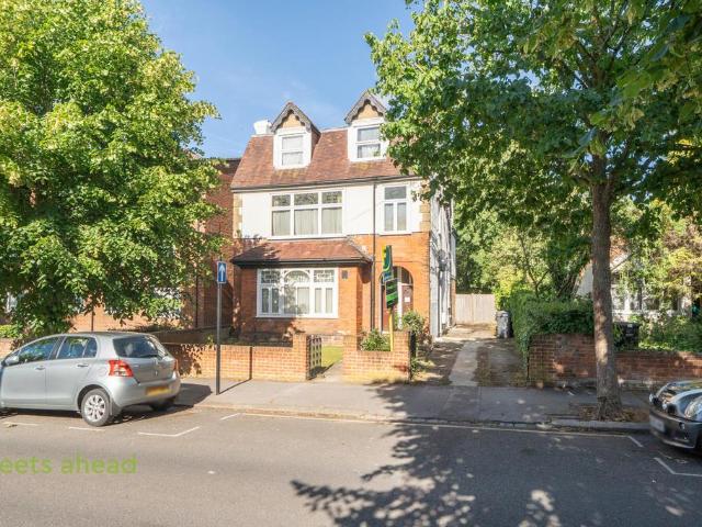House for rent in London Borough of Croydon, Addiscombe