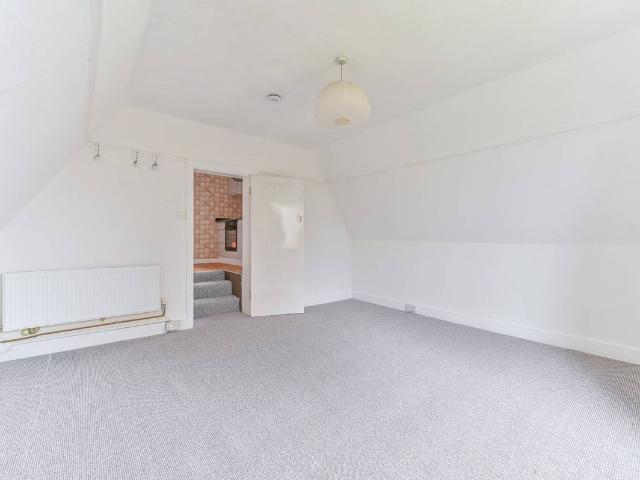 Studio for rent in London Borough of Croydon, Addiscombe
