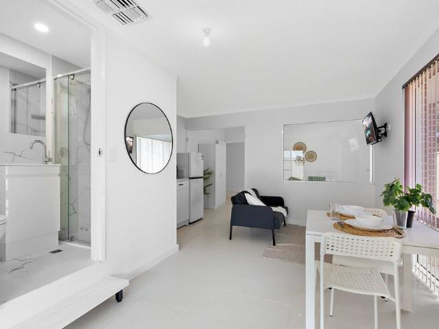 Room for rent in Ashby, City of Wanneroo
