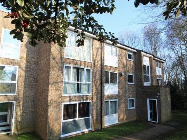 House for rent in Pouchen End, Hertfordshire