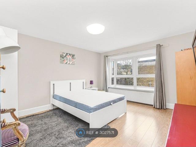 Room for rent in St. John's Wood, Greater London