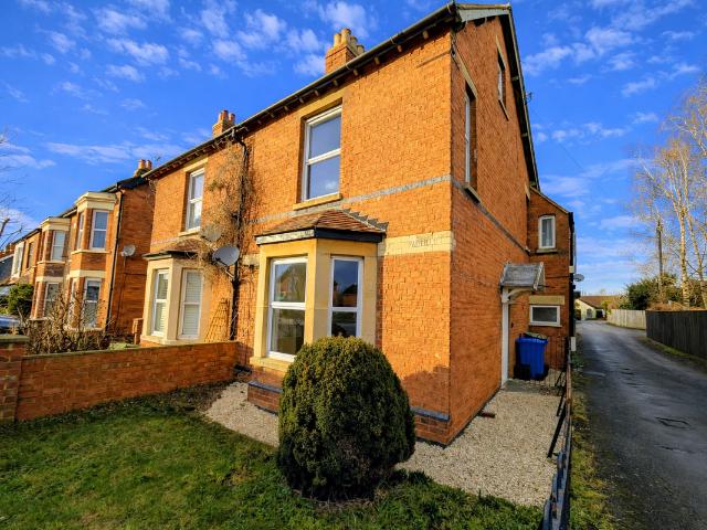 House for rent in Tewkesbury, Pamington