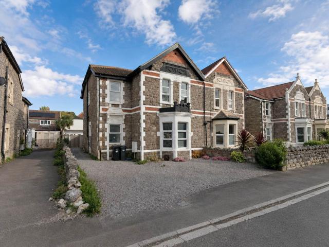 Room for rent in Weston-super-mare, North Somerset