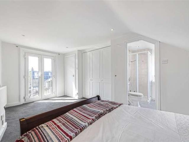 House for rent in Fulham, Cat Hill