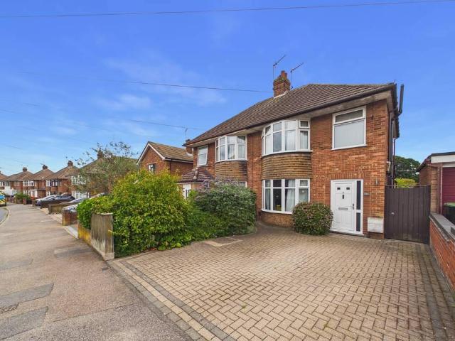 House for rent in Castle Hill, Key Street