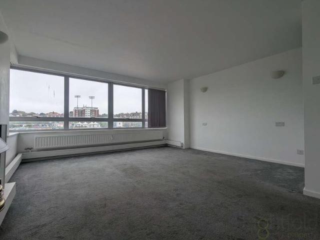 Apartment for rent in Aldrington