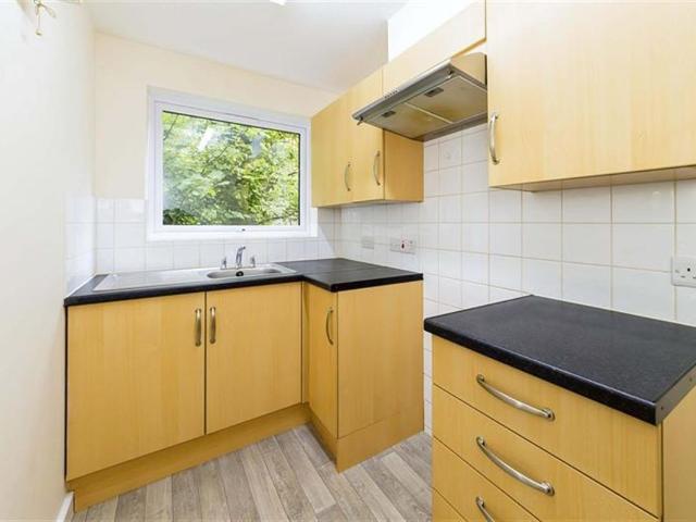 Studio for rent in North End, Perryfields