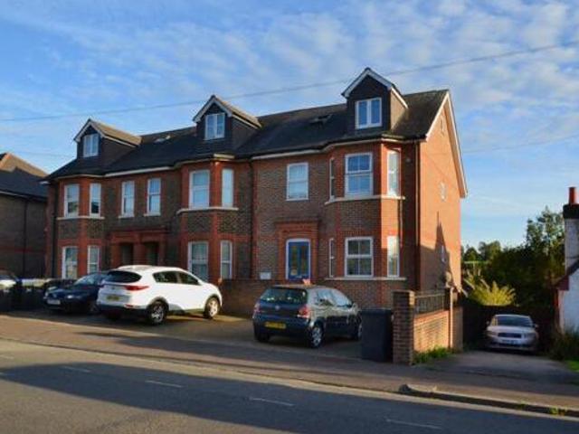 House for rent in Perryfields, West Sussex