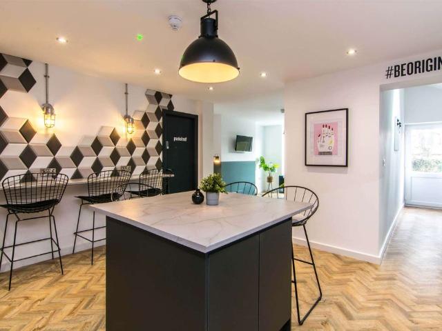 Room for rent in Potters Corner, East Midlands