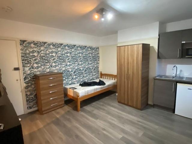 Room for rent in London Borough of Enfield, Greater London