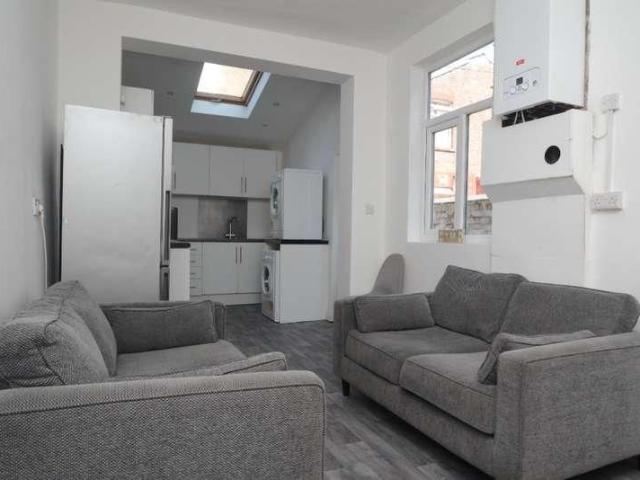 House for rent in Georgia, Greater Manchester