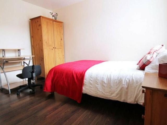 House for rent in Georgia, Greater Manchester