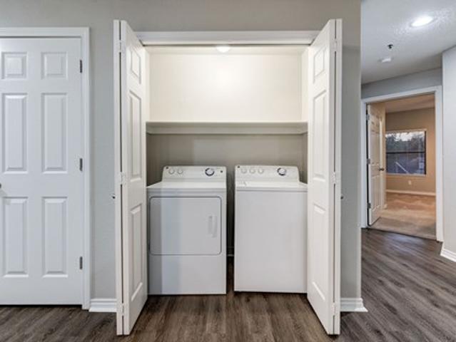 Apartment for rent in Lakewood