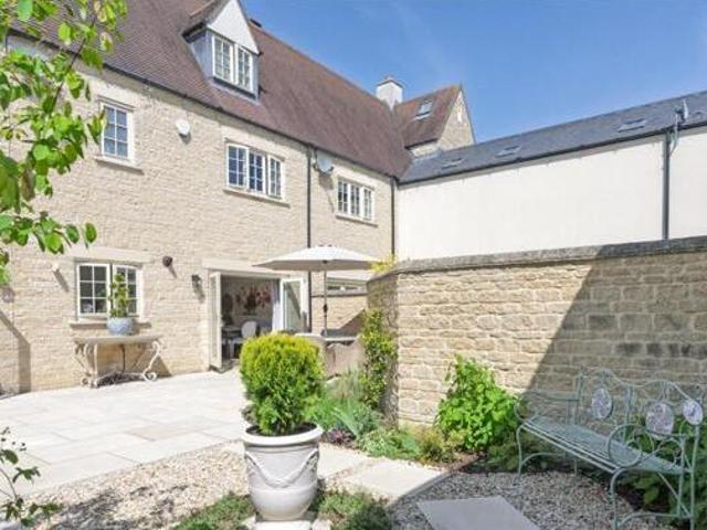 House for sale in Black Bourton, Oxfordshire