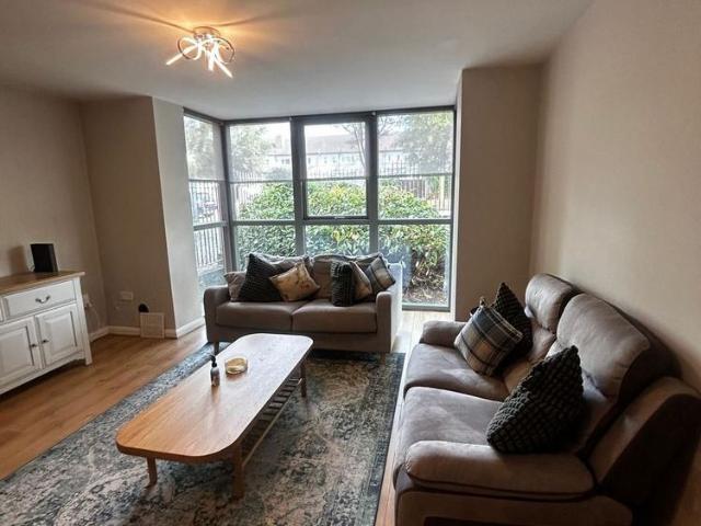 Apartment to rent in Bluebell, North Tipperary
